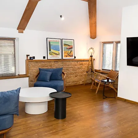 Stylish Maisonette By The Sea Garden - Modern Comfort In The Heart Of By Flat Mаnager Апартаменти *