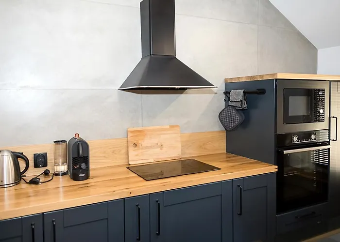 Daire Stylish Maisonette By The Sea Garden - Modern Comfort In The Heart Of By Flat Mаnager *