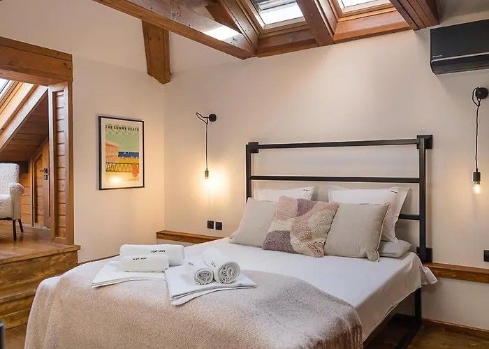 Stylish Maisonette By The Sea Garden - Modern Comfort In The Heart Of By Flat Mаnager וארנה