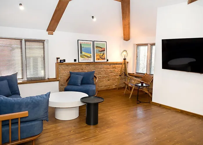 Stylish Maisonette By The Sea Garden - Modern Comfort In The Heart Of By Flat Mаnager דירה *