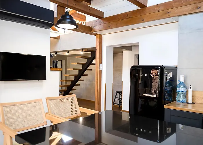 Stylish Maisonette By The Sea Garden - Modern Comfort In The Heart Of By Flat Mаnager Daire *