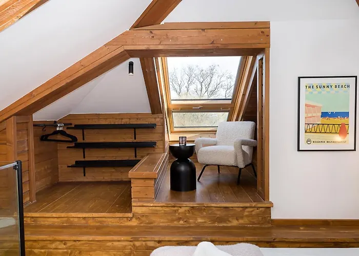 Stylish Maisonette By The Sea Garden - Modern Comfort In The Heart Of By Flat Mаnager וארנה